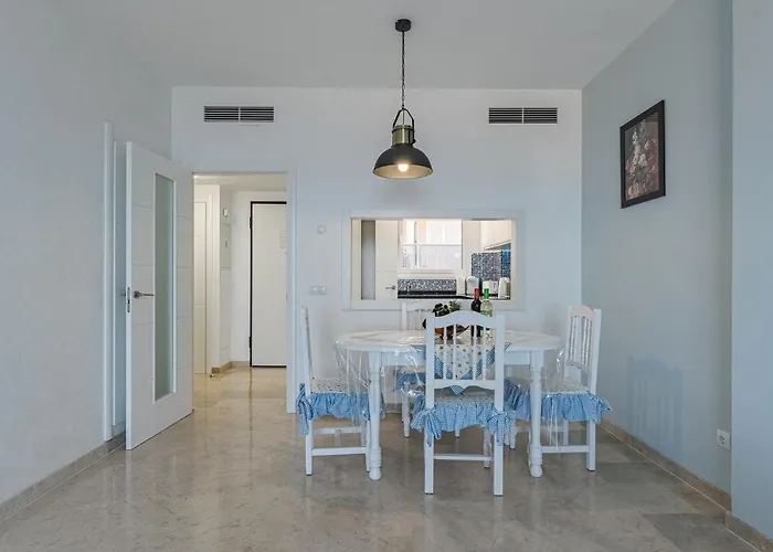 Santiago Astalavista Sea View *