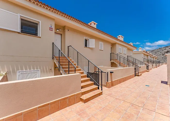 Santiago Astalavista Sea View *